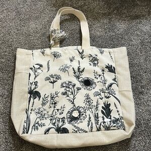 Floral Woven Bag